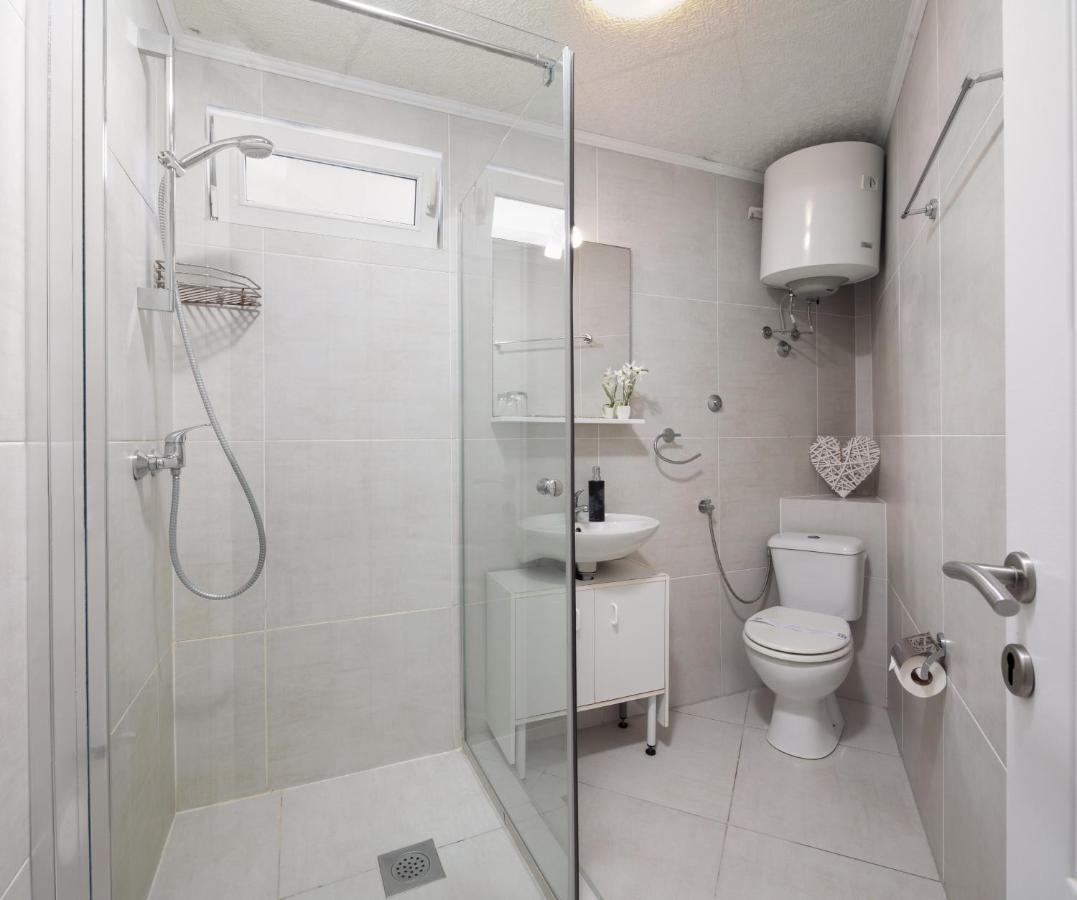 Estella Villa Apartments Рогозница Экстерьер фото
